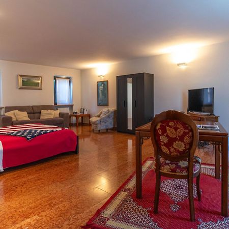 산탐브로지오 디 발폴리첼라 A Casa Di Tom B&B 외부 사진